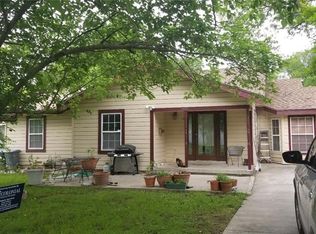 3509 Parker Rd E, Haltom City, TX 76117