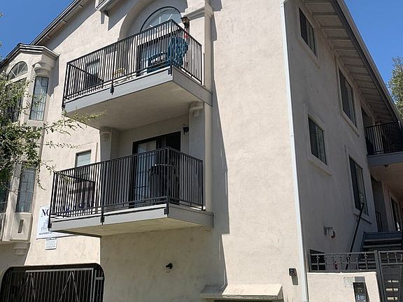 2nd image of 2211 Cedar Ave APT 204