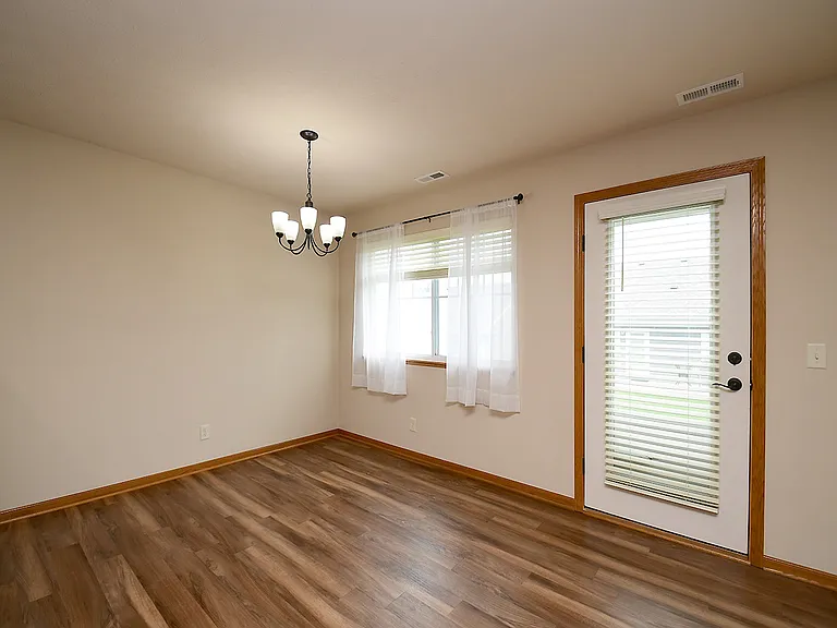 806 W Desert Vista Dr — Photo 14