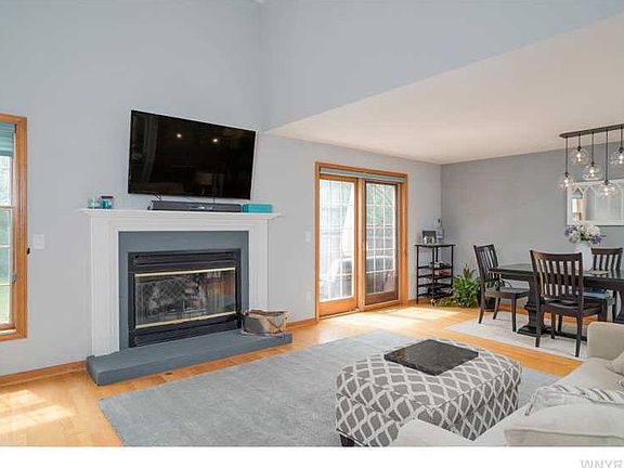 2nd image of 75 Southwick Dr