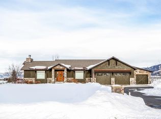 447 Hyalite View Dr, Bozeman, MT 59718