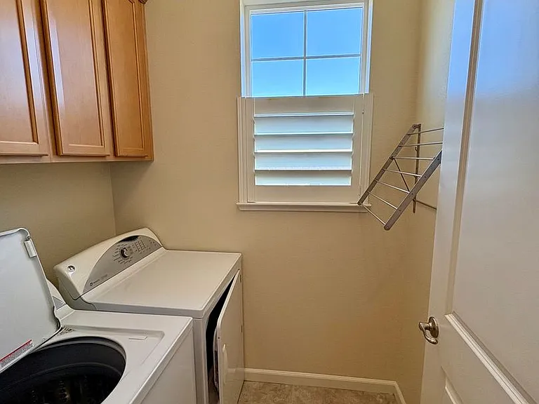 1658 N Pole Pl #1 — Photo 22