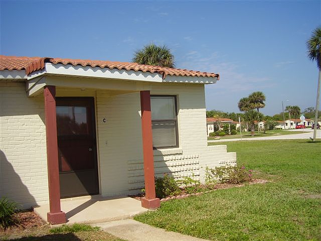 1st image of 676C Flamingo Dr