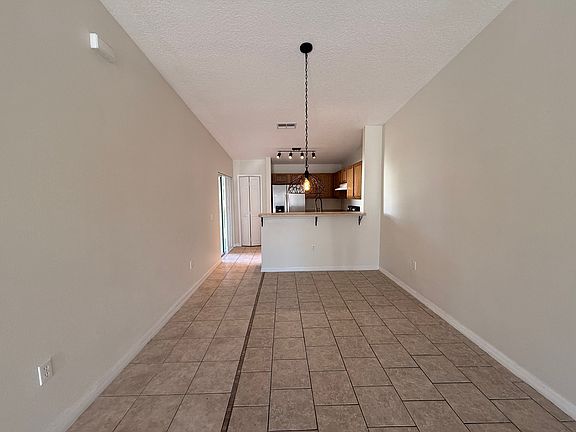 2nd image of 729 Squirrel Ct Floor 729
