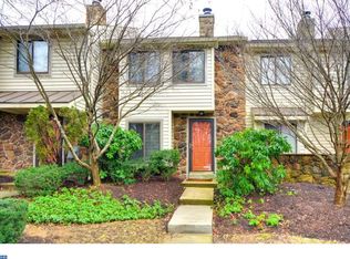 37 Flintlock Ln, Chesterbrook, PA 19087