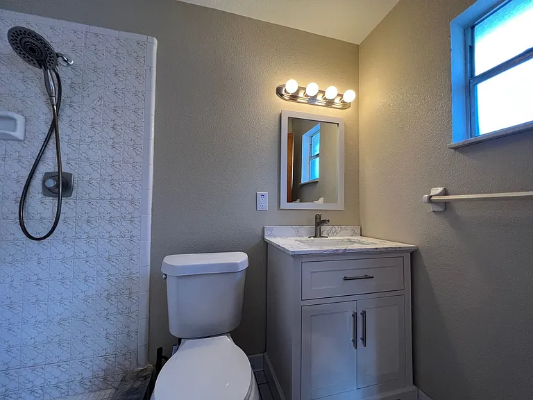 529 Hibiscus Way — Photo 18