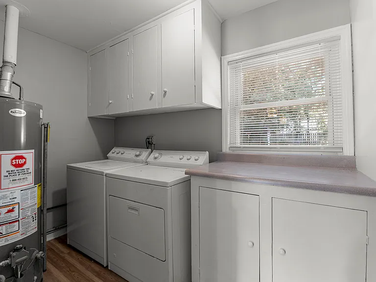 5228 Fletcher St — Photo 16