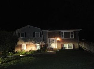 377 Whispering Woods Dr, Bluff City, TN 37618