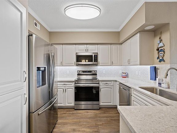 5th image of 4516 SEAGULL DRIVE #804