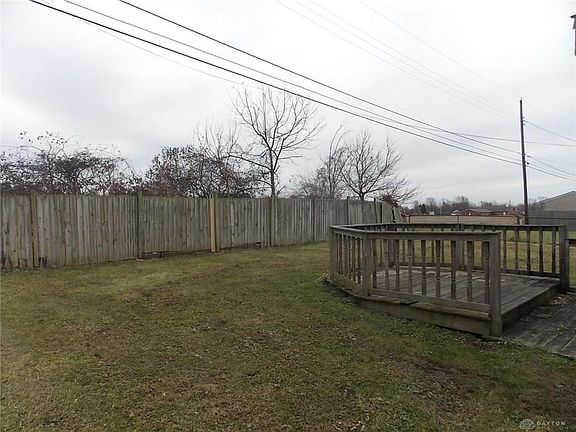 2nd image of 1916 Fair Oaks Dr