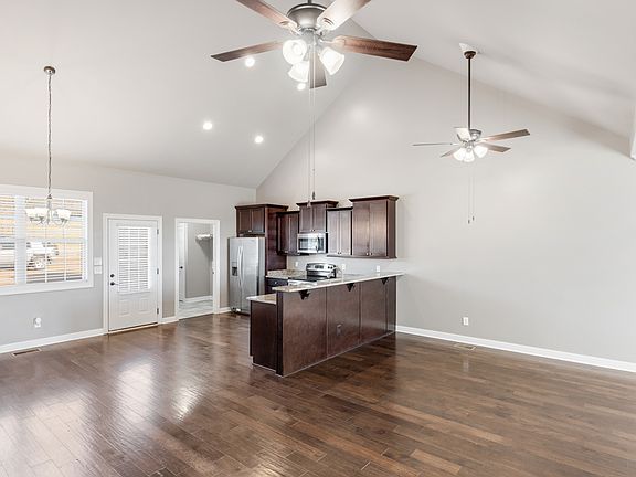 5th image of 346 Big Station Camp Blvd APT A
