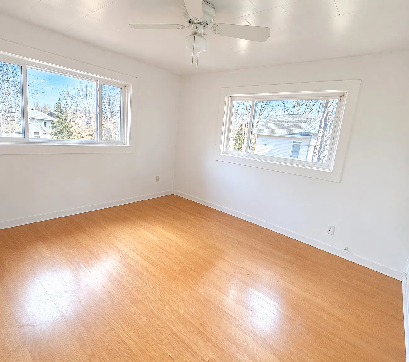 3 bed, 1200 sqft, $1,450 — Photo 3