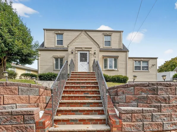 870 Passaic Avenue image 2 of 25