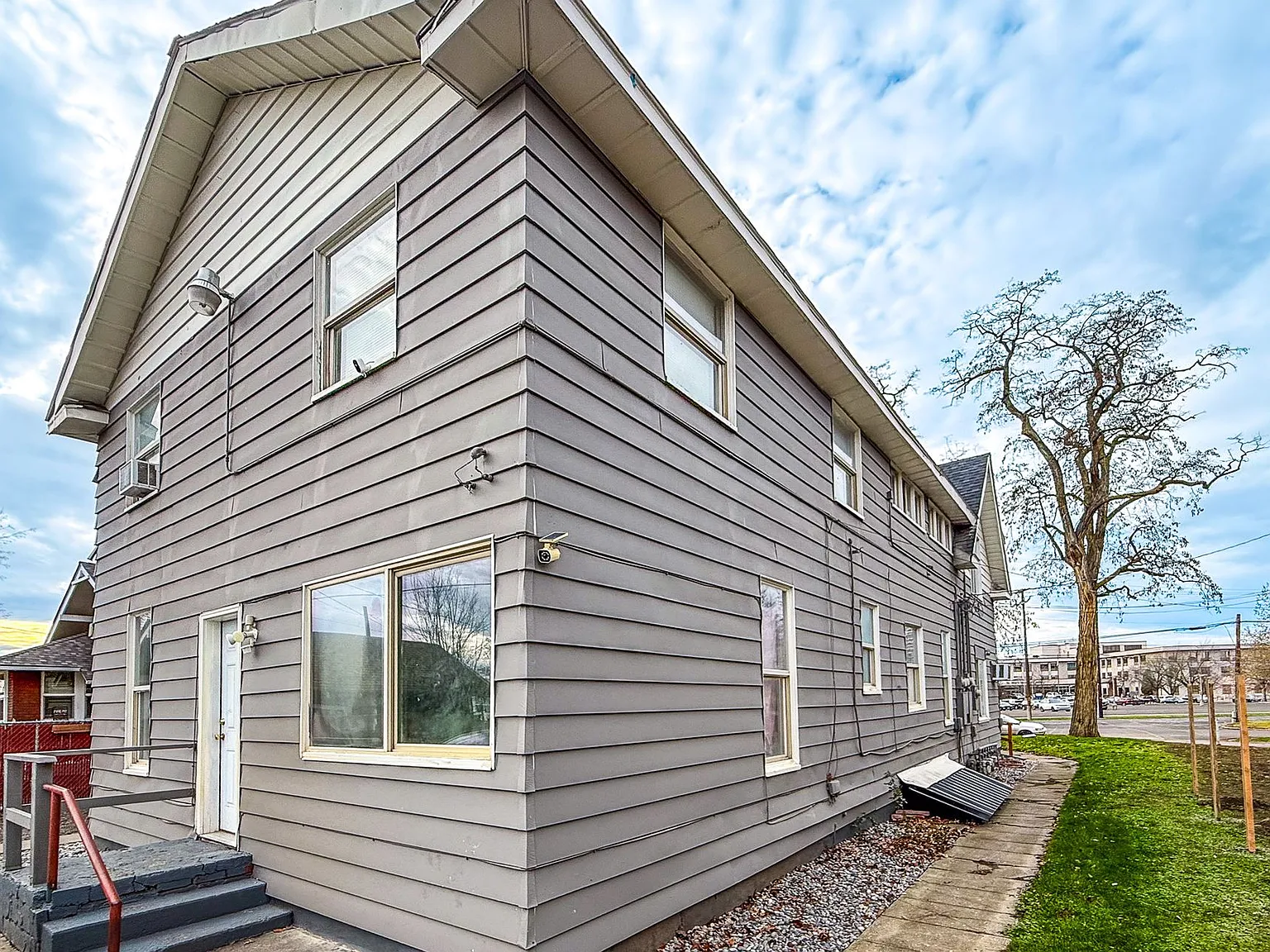 Chase Avenue Seven-Plex — Photo 4