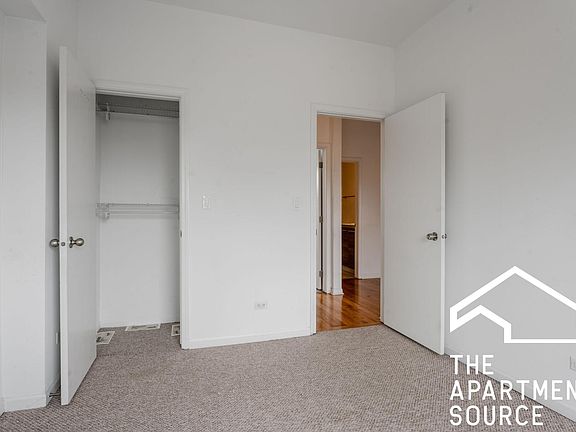5th image of 1214 W Foster Ave #2B