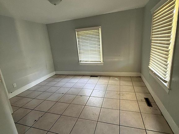 5th image of 1634 N Rogers Avenue