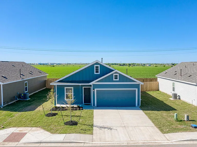 611 Halfmoon Dr — Photo 5