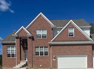 49247 Togowtee Pass St, Belleville, MI 48111