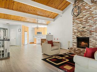 30951 Wild Oak Dr, Running Springs, CA 92382