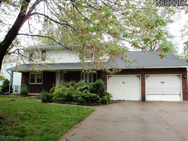 1st image of 1322-1324 Redbud Pl