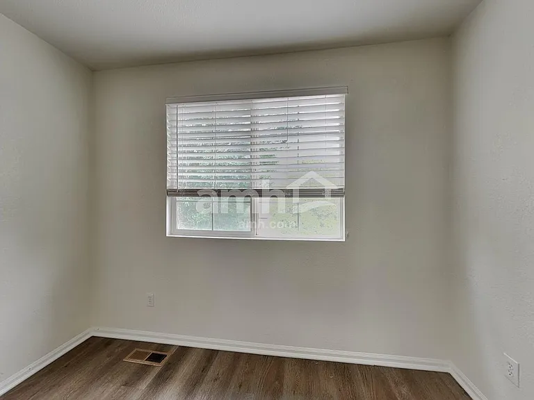 8433 Golden Eye Dr — Photo 20