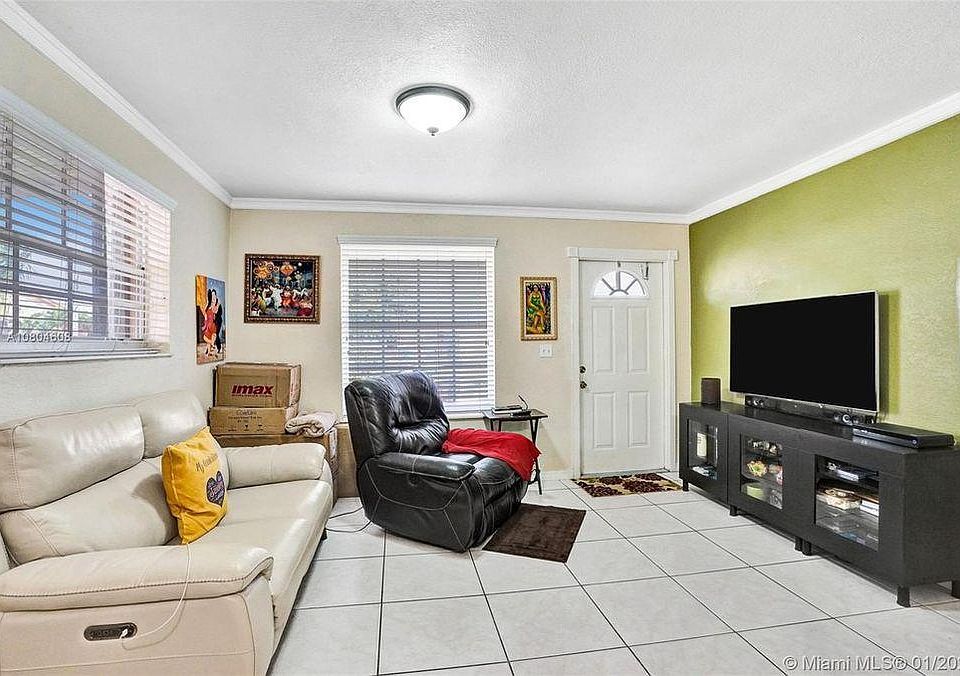 1st image of 539 SW 114th Ave #1