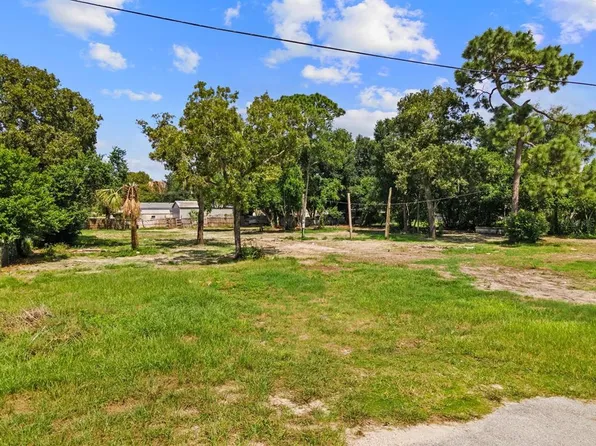 9731 Dale St, Hudson, FL 34669