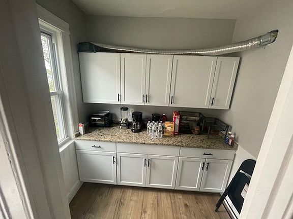 5th image of 50 Hollywood St #2