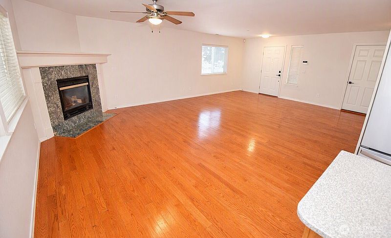2nd image of 1160 Hudson Street