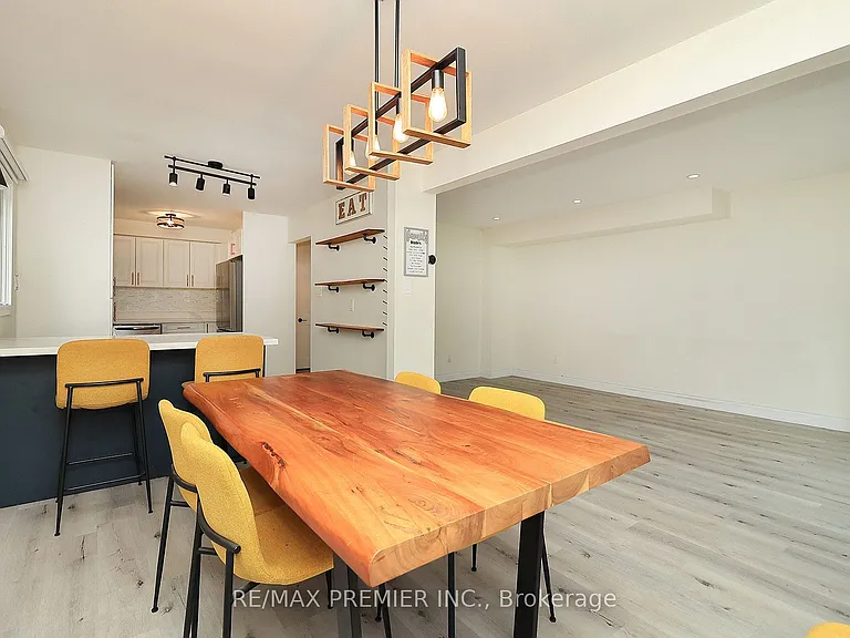 27 Prairie Dunes Pl — Photo 9