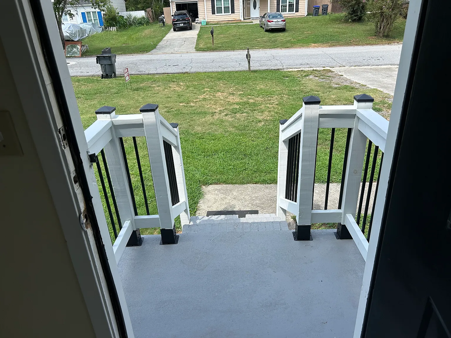 3 bed, 1344 sqft, $2,100 — Photo 1
