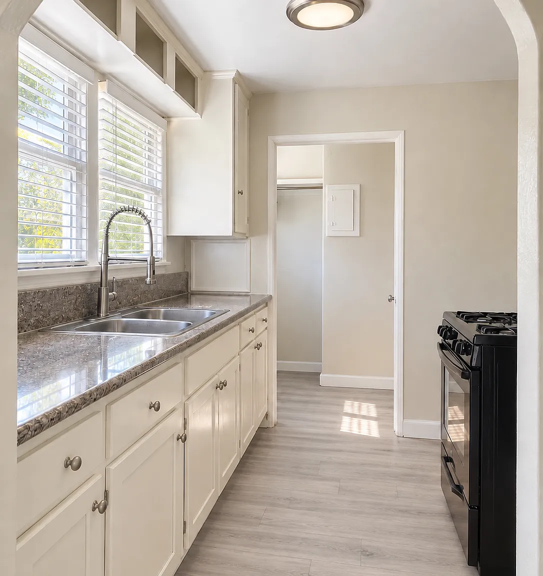 1 bed, 550 sqft, $1,750 — Photo 2