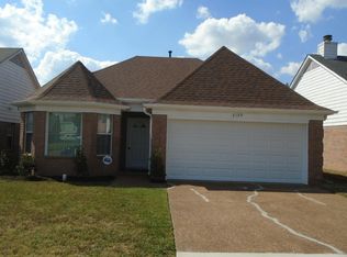 2129 Oak Springs Dr, Cordova, TN 38016