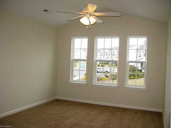 4th image of 8 A Leesford Trl
