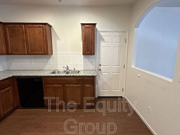 4th image of 3330 S Villa St