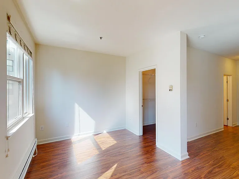 2000 Post — Photo 55