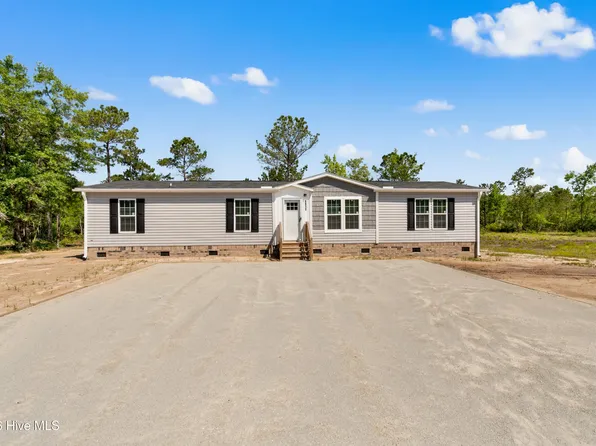 6812 Lewis Drive SE, Winnabow, NC 28479