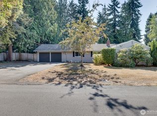 1030 Grandview St, Edmonds, WA 98020