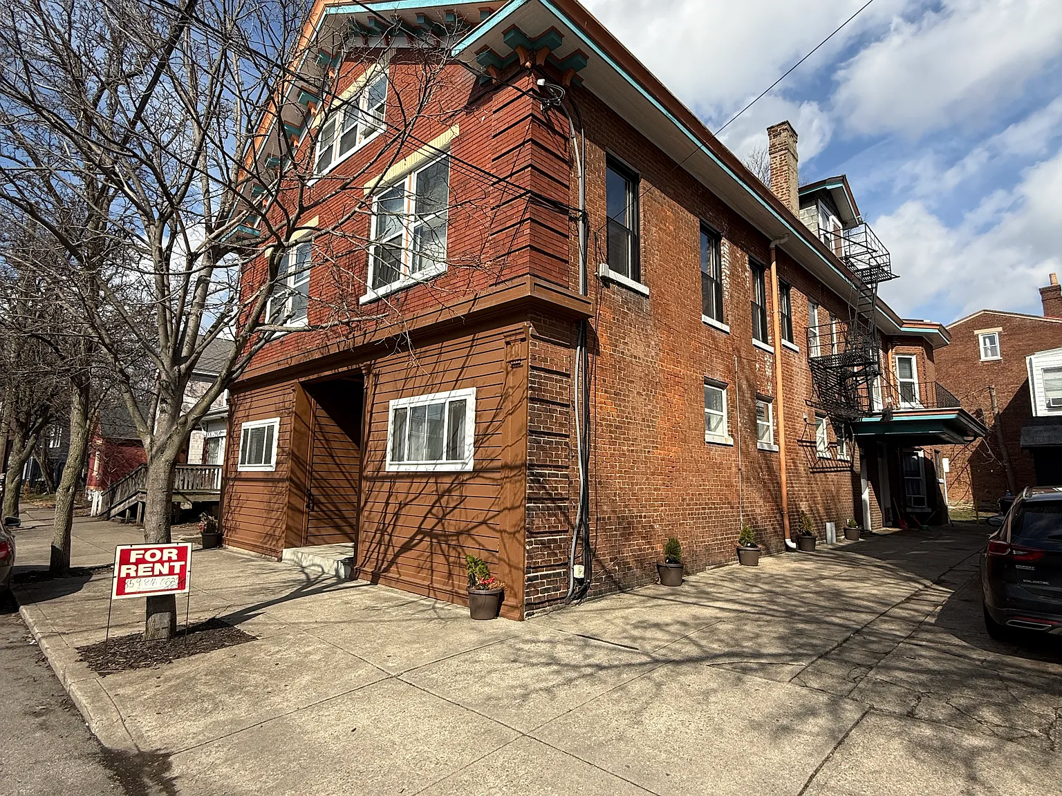 Studio, 400 sqft, $825 — Photo 2