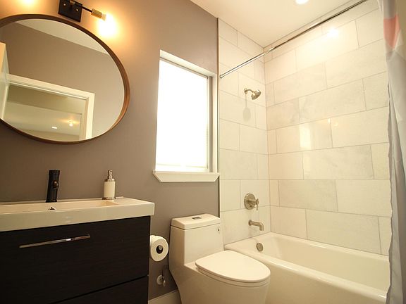 4th image of 1612 Pennsylvania Ave Unit 2