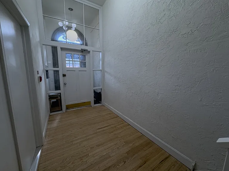 1934 Green St #1F — Photo 25