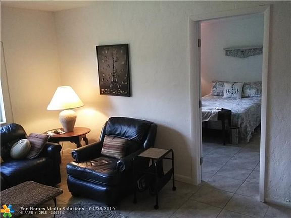 5th image of 140 NE 19th Ct APT 204E