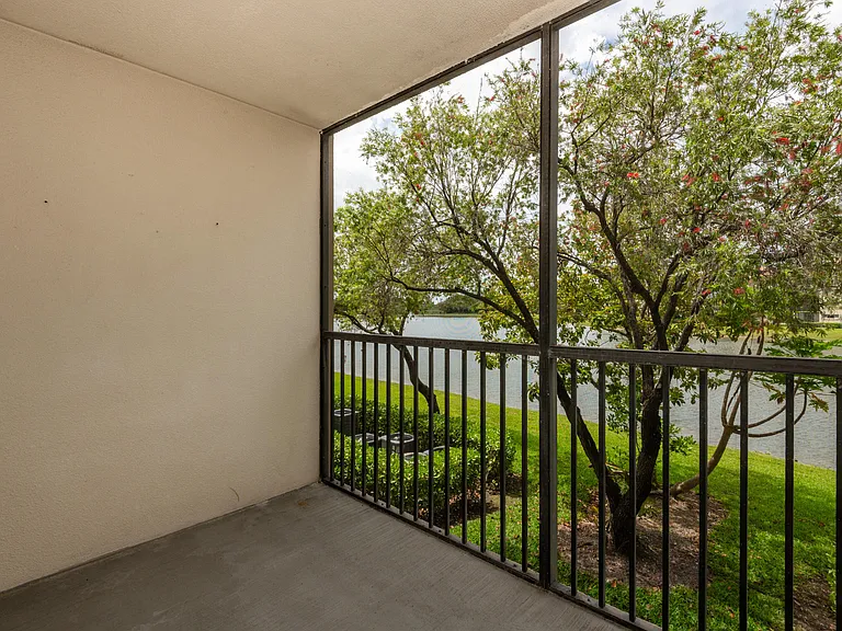 13800 SW 14th St #211C — Photo 13