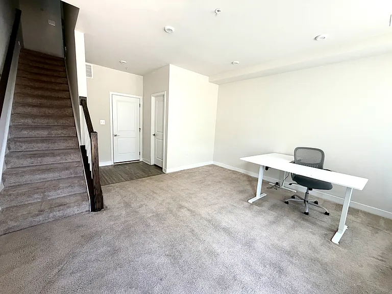 2807 Lewis Ave — Photo 37