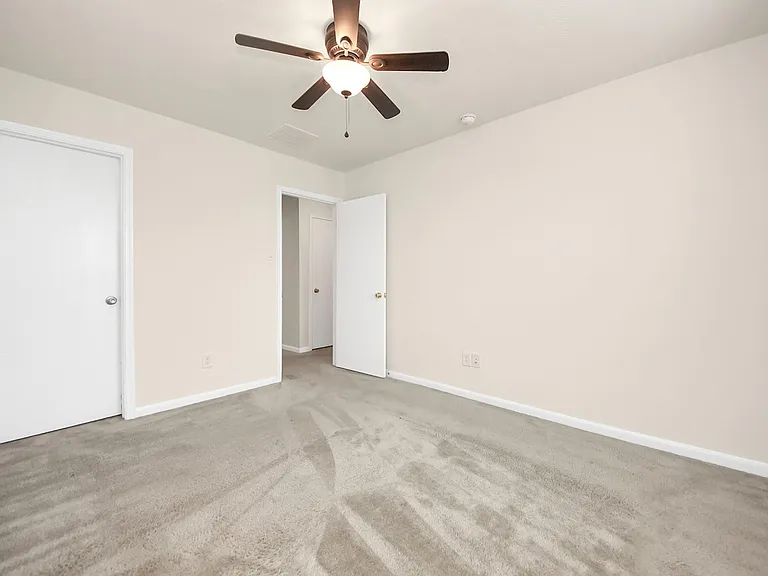19403 Tinway Ct — Photo 32