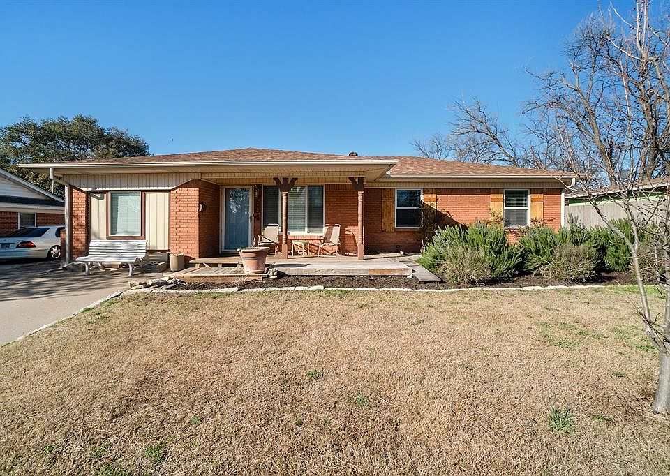 1st image of 7804 Gaston Ave