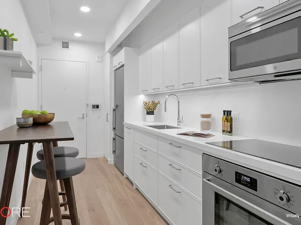 211 West 29th Street image 2 of 8