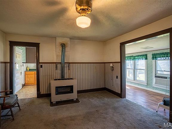 5th image of 1508 N Davis Hollow Rd
