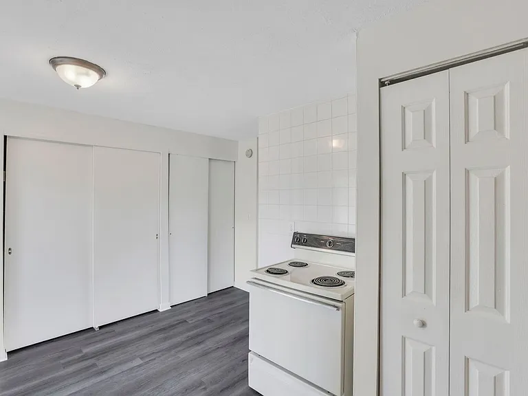 861 Kingsford Rd — Photo 21