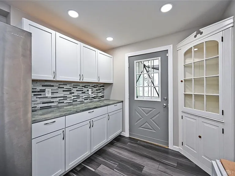 2368 Fauver Ave — Photo 13
